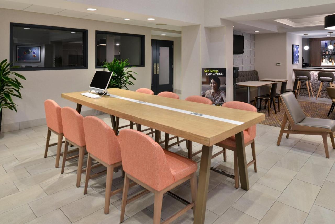 Holiday Inn Hotel & Suites Overland Park-Convention Center By Ihg Luaran gambar